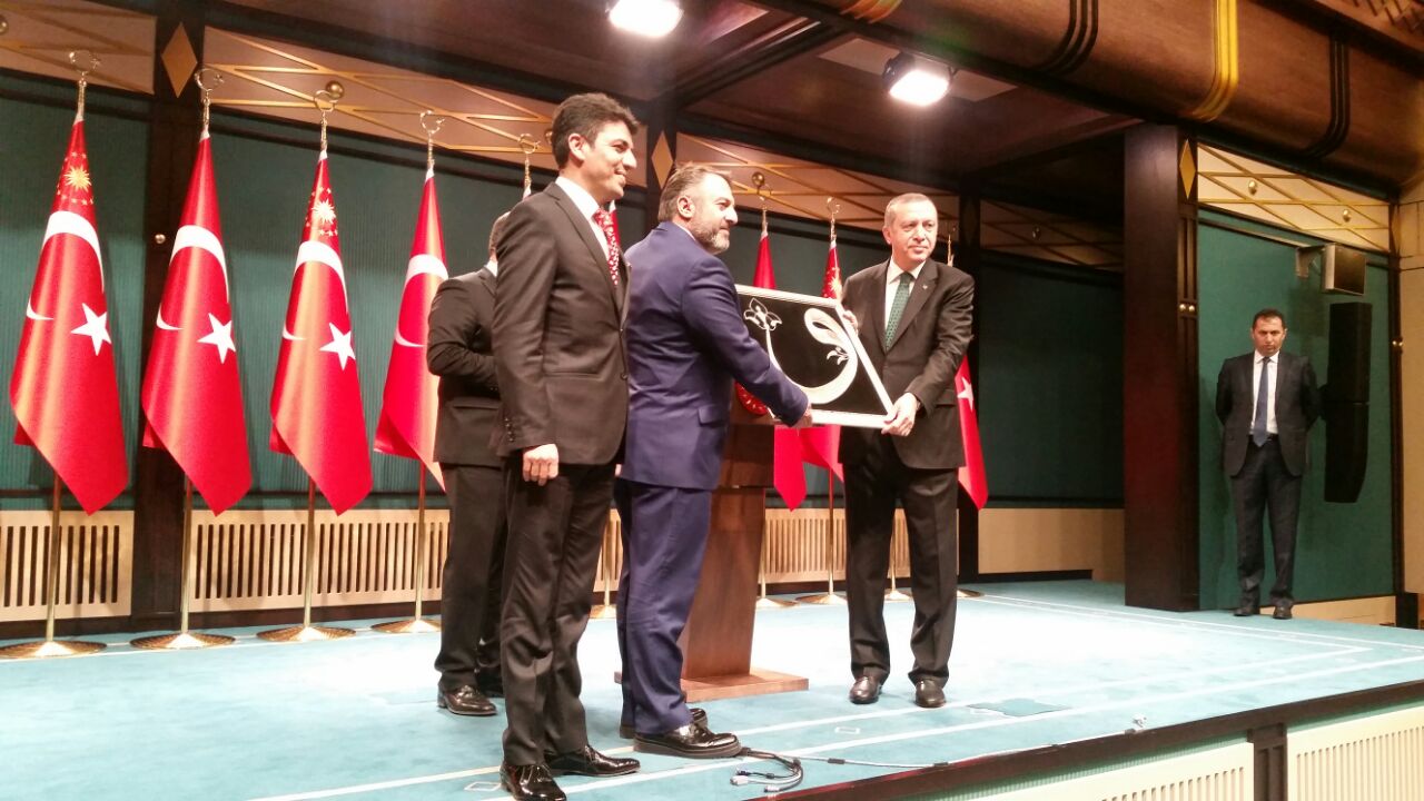 Sayın Cumhurbaşkanımız 5 Nisan Avukatlar Günü kapsamında HUDER mensuplarını ağırladı.