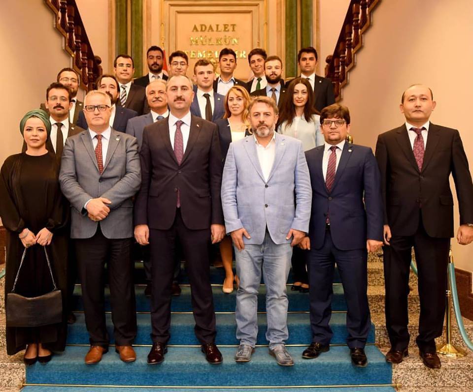 Huder'den Adalet Bakanı Abdülhamit Gül'e ziyaret.